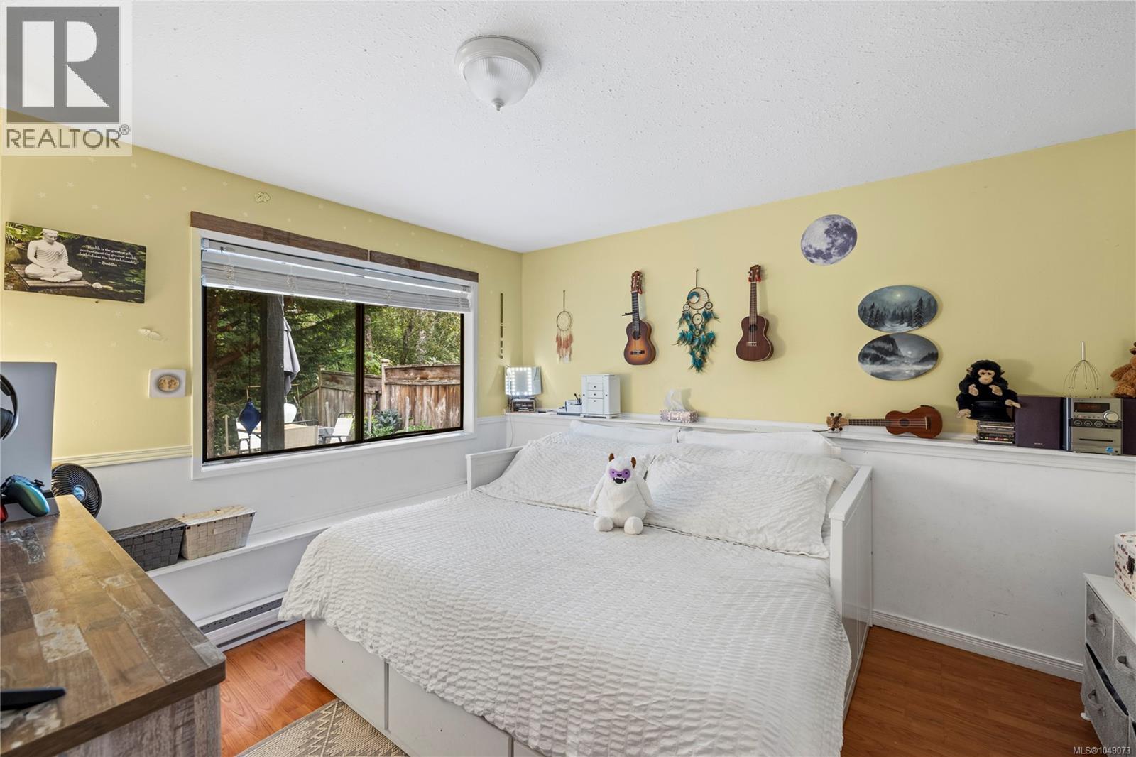 3557 Fairview Dr - 50