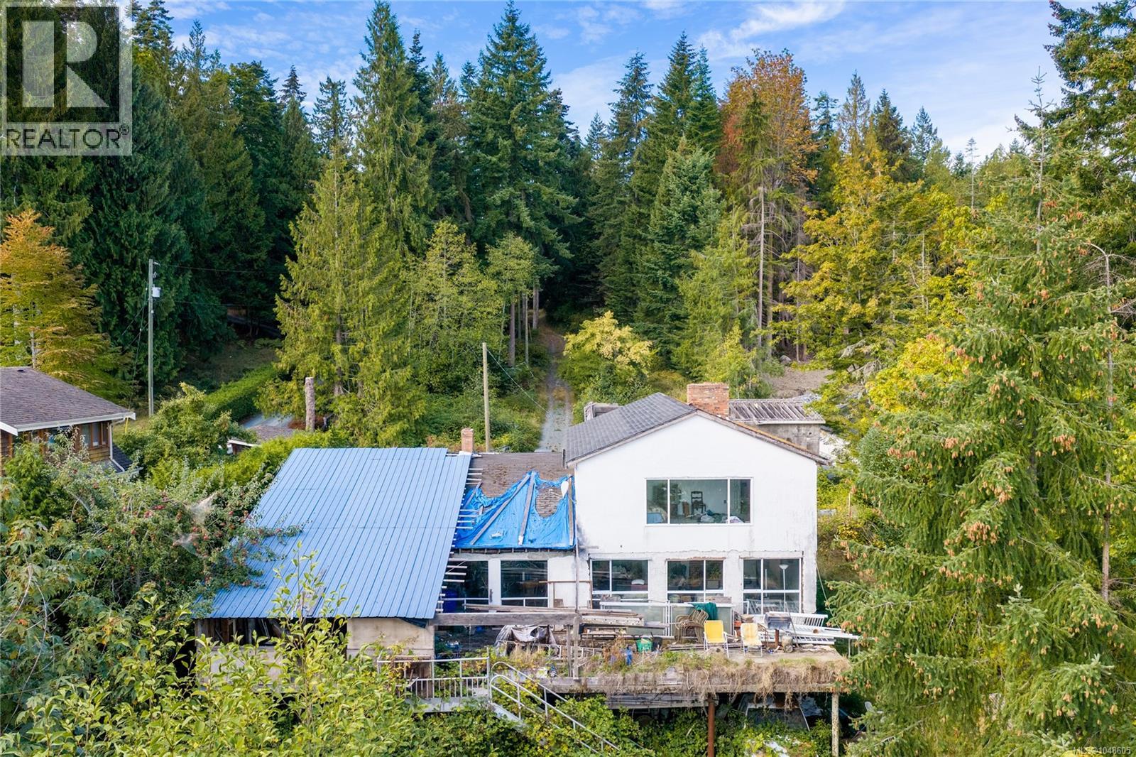 10715 Rocky Beach Rd, Cowichan Bay - Image 1
