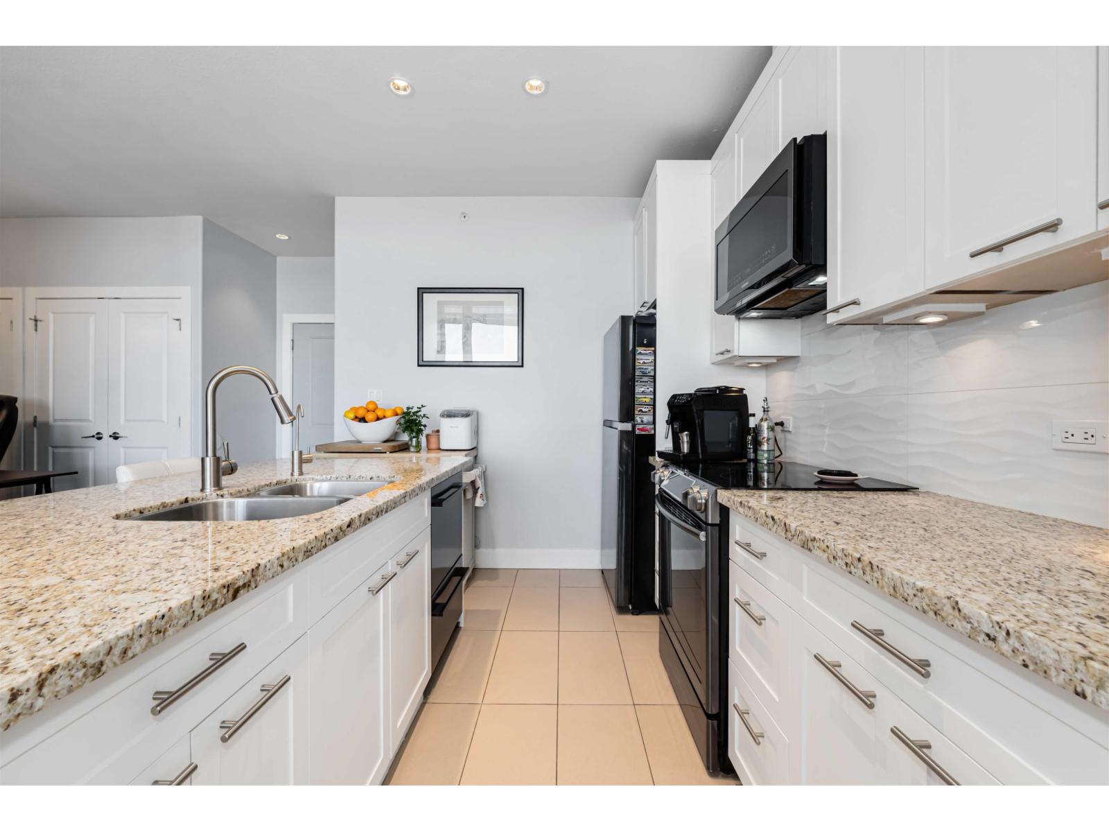 421 2970 KING GEORGE BOULEVARD, Surrey — photo 7