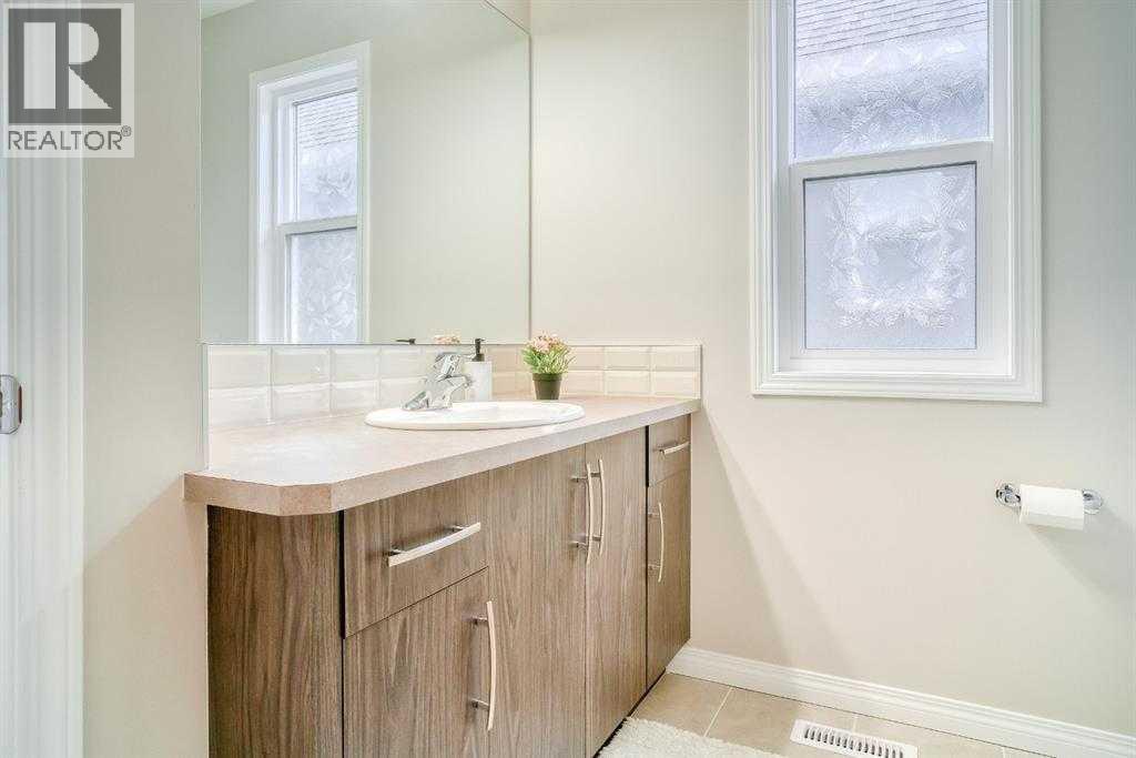 97 Yorkville Boulevard SW - 26