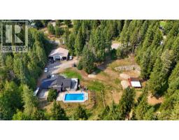 208 Schmidt Road, Clearwater, BC V0E1N2 Photo 35