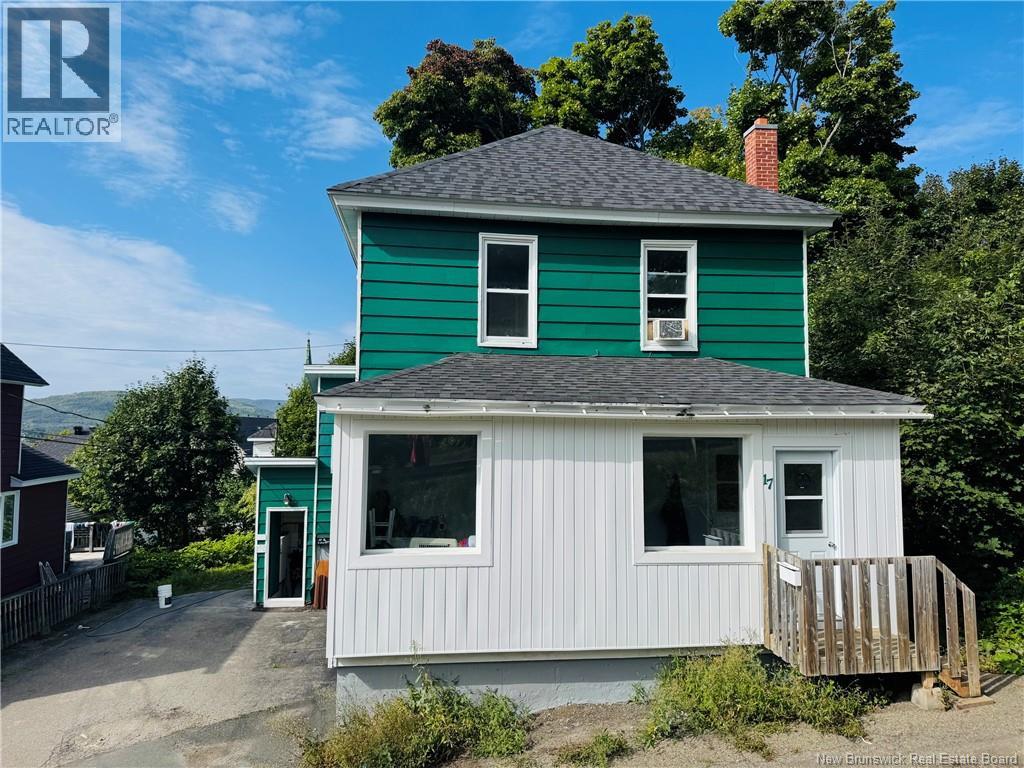 17 Stanley Street, Campbellton — photo 1