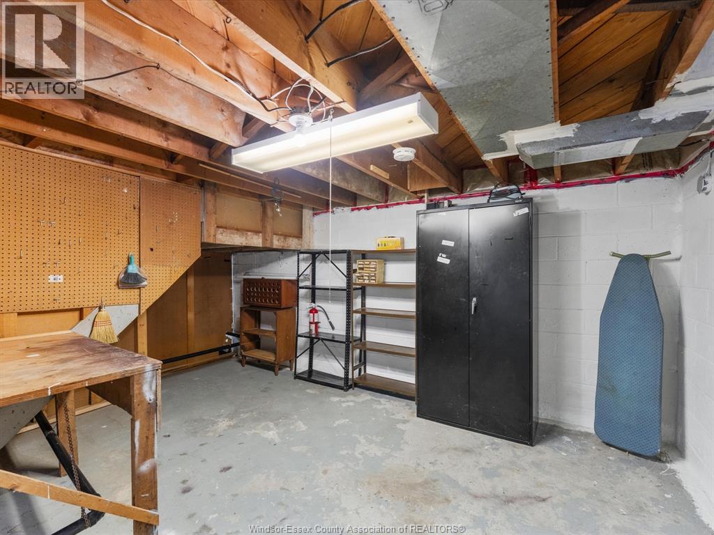 2567 WINDERMERE - Image 23