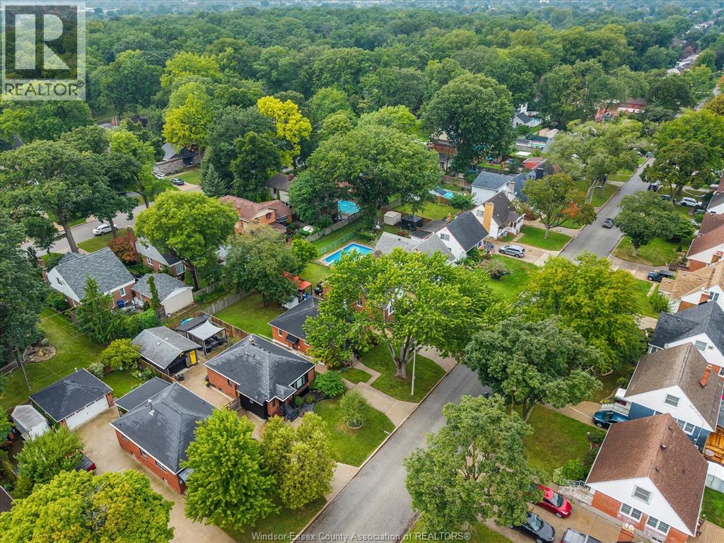 2567 WINDERMERE - Image 28