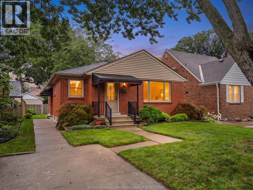 2567 WINDERMERE - 32