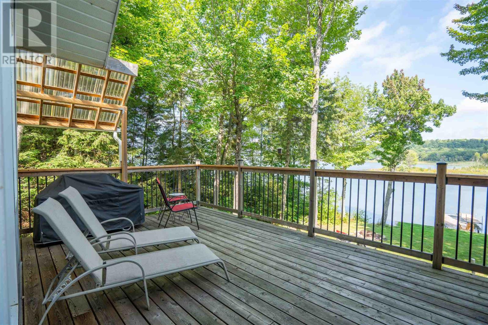 760 Finns Bay RD N, Laird — photo 7
