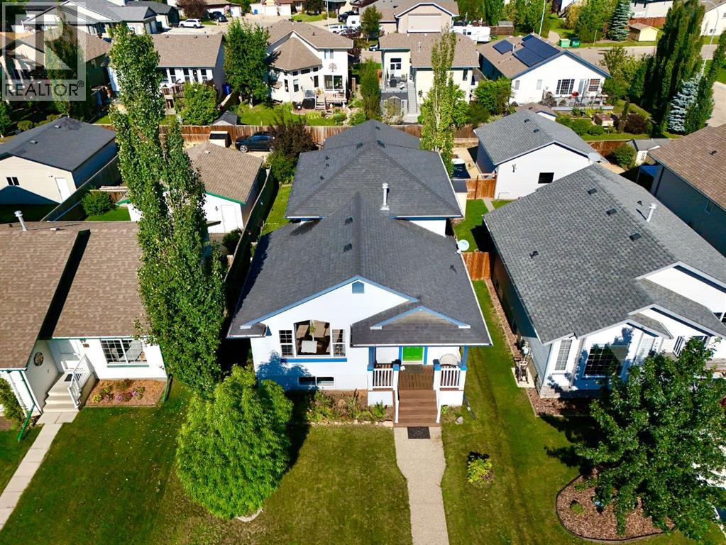 Listing photo – 64 Garden Road, Lacombe