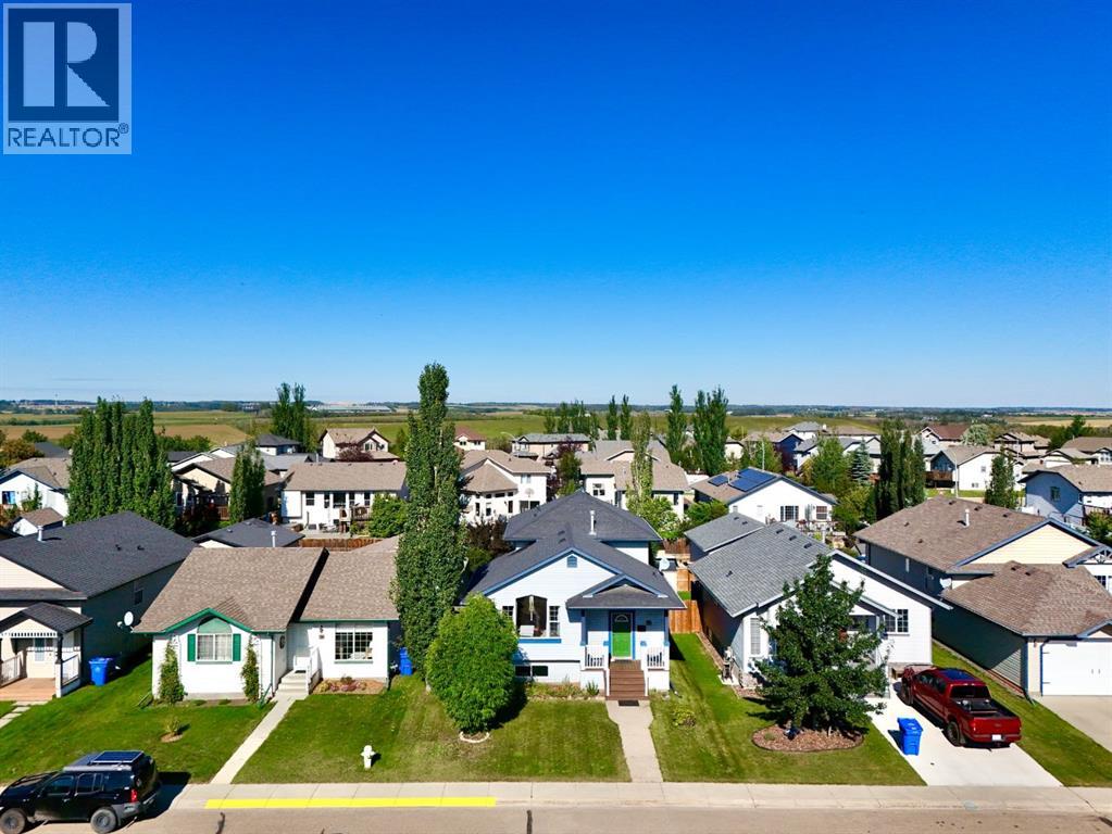 Listing photo – 64 Garden Road, Lacombe