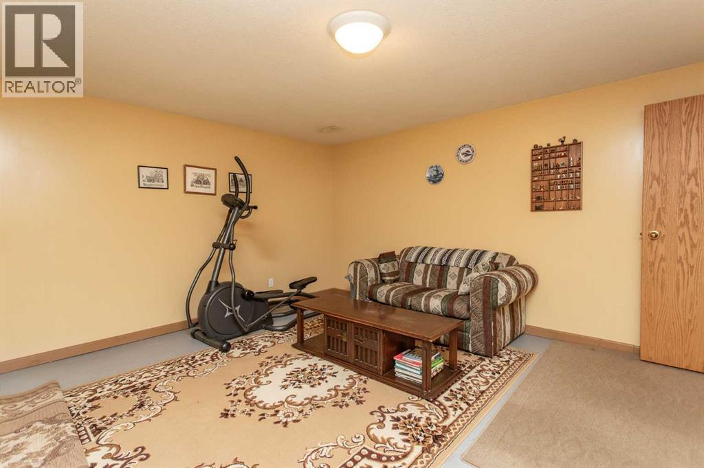 Listing photo – 4520 55 Avenue, Lacombe