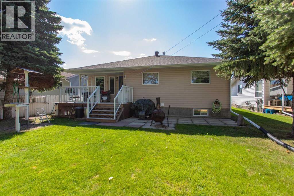 Listing photo – 4520 55 Avenue, Lacombe