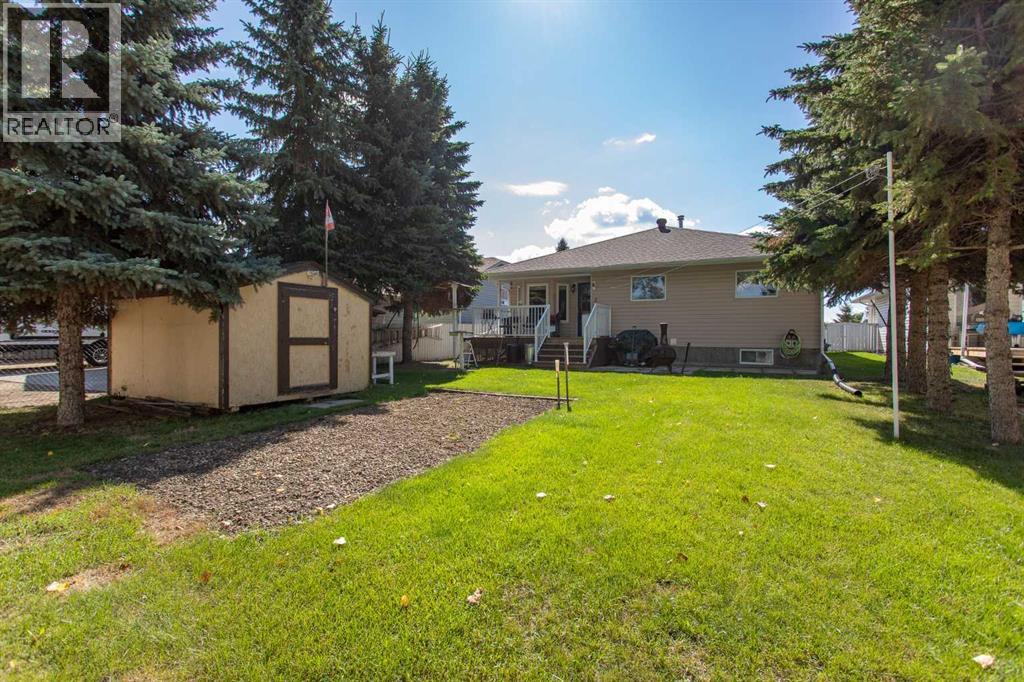 Listing photo – 4520 55 Avenue, Lacombe