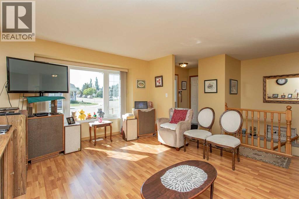 4520 55 Avenue - 3