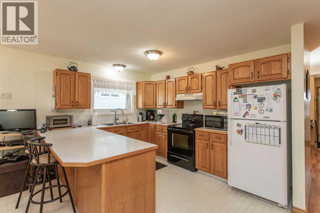 Listing photo – 4520 55 Avenue, Lacombe