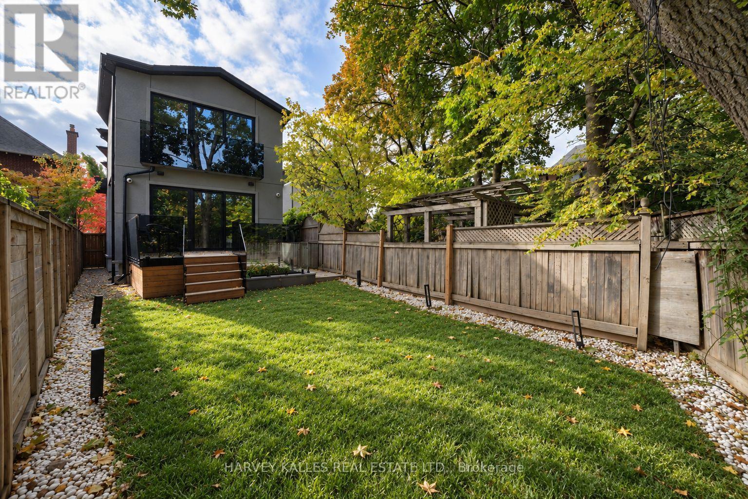 4 DOUGLAS CRESCENT - Image 30