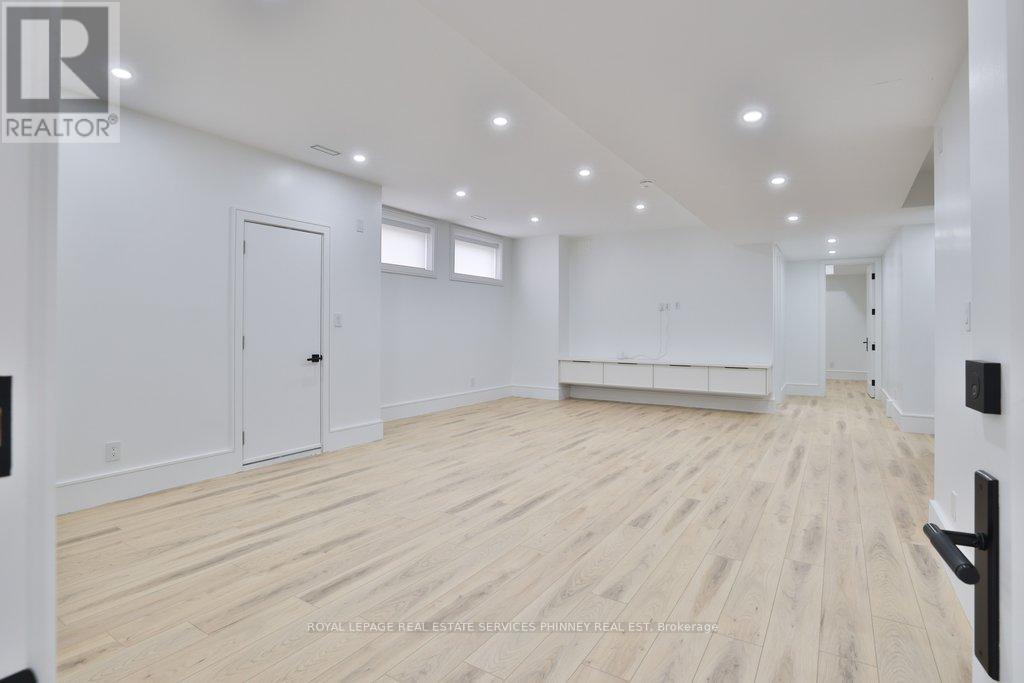 1143 KANE ROAD - Image 35
