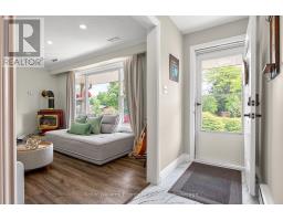 Family room - 405 Bernhard Crescent, Oshawa, ON L1G2B7 Photo 7