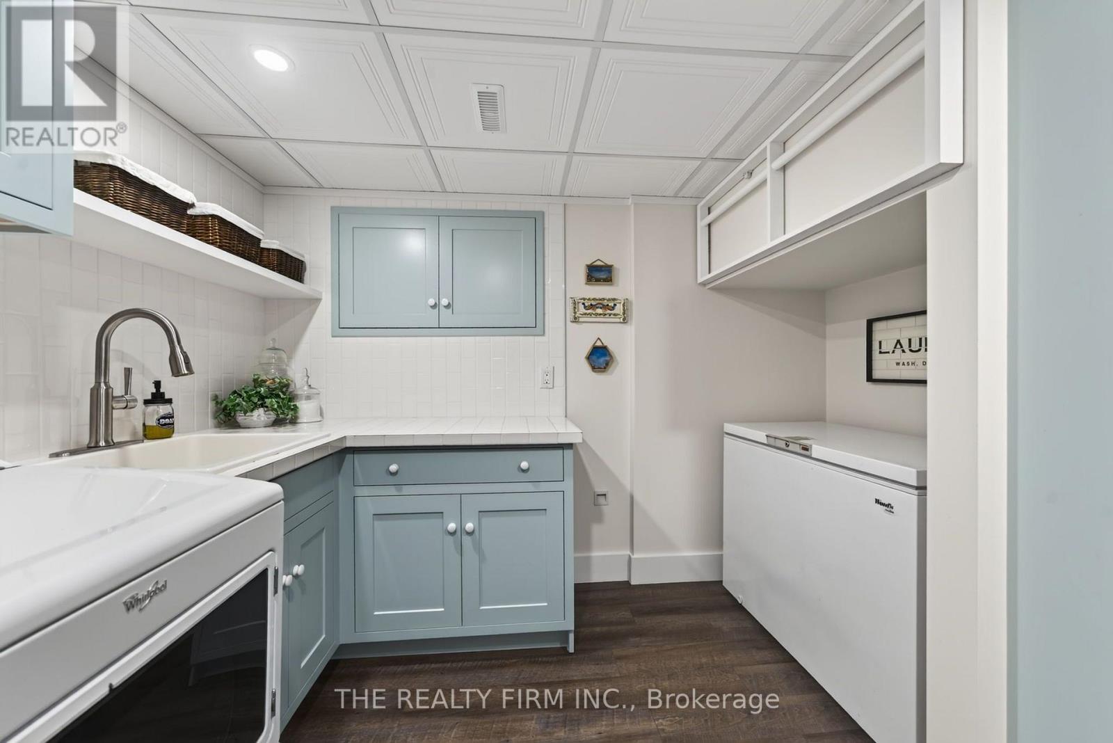 50 SPARTA STREET - Image 20