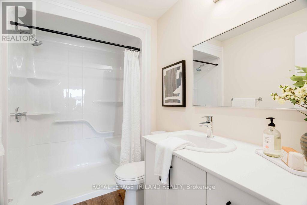 221 - 865 KLEINBURG DRIVE, London North (North B) — photo 3