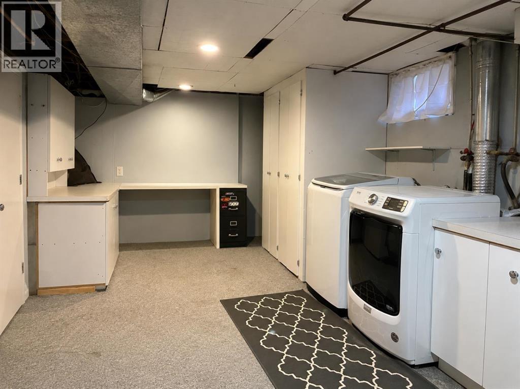 145 S 1 Street W - 25