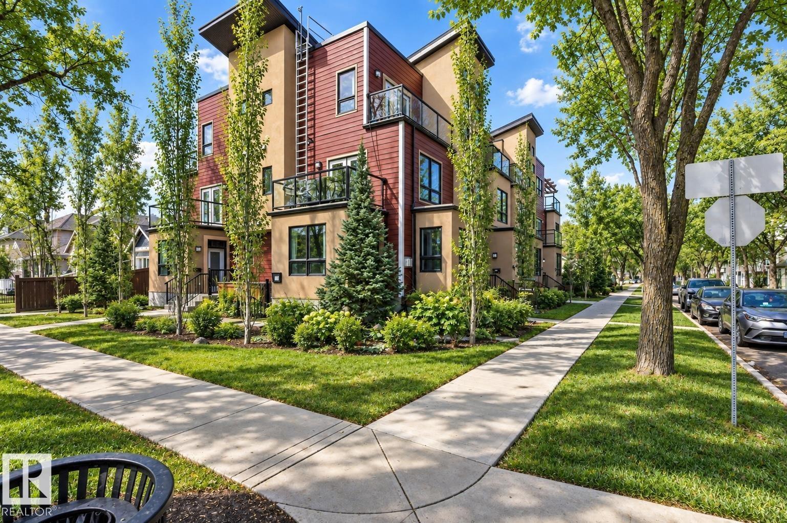 10806 83 AV NW - 23
