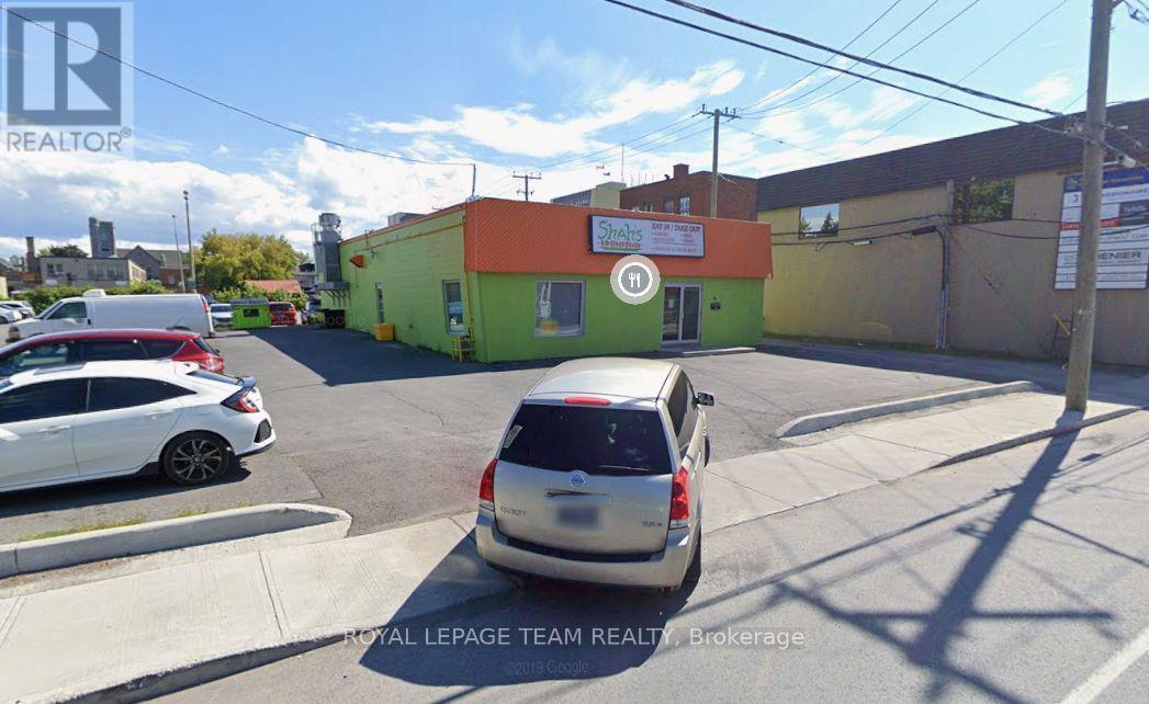 18 THIRD STREET E, Cornwall — photo 2
