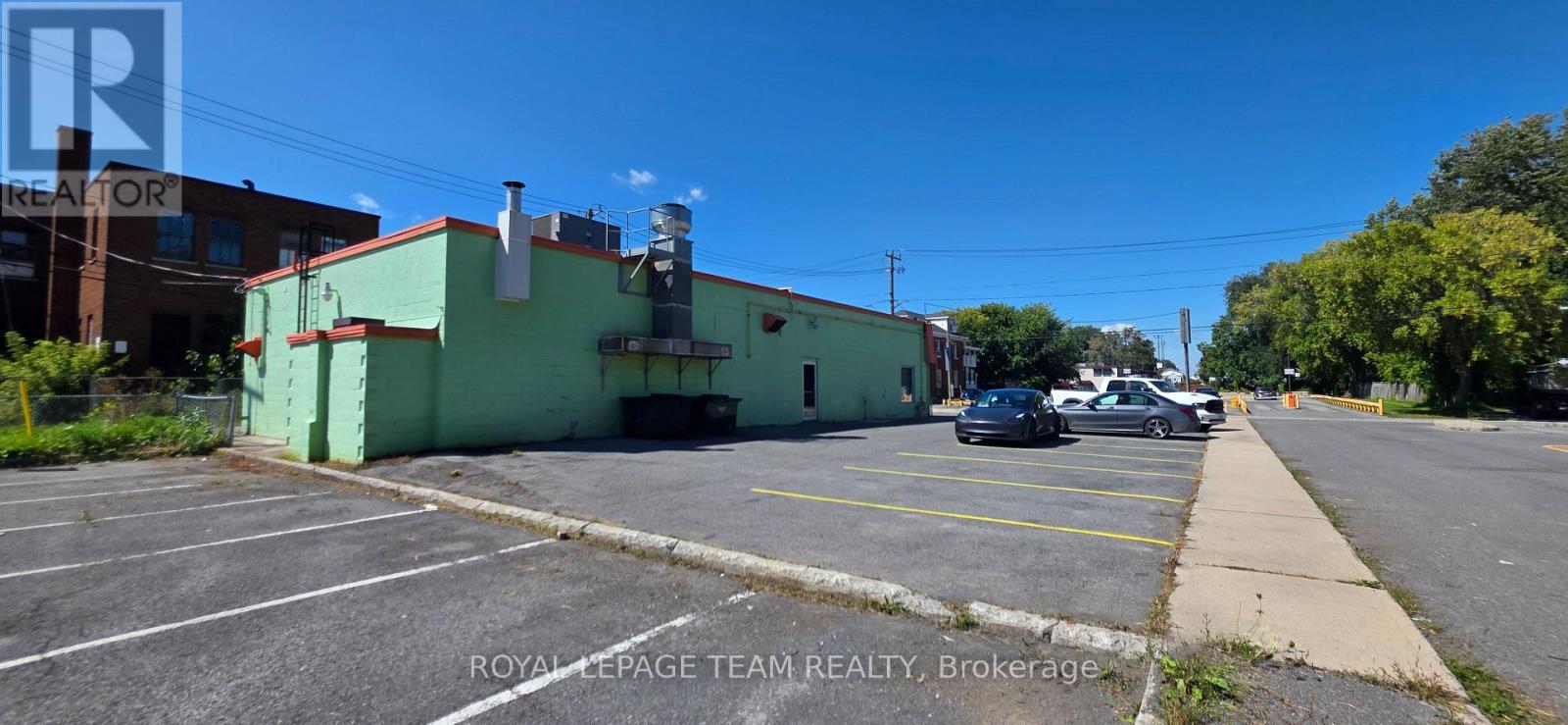 18 Third Street East — photo 46