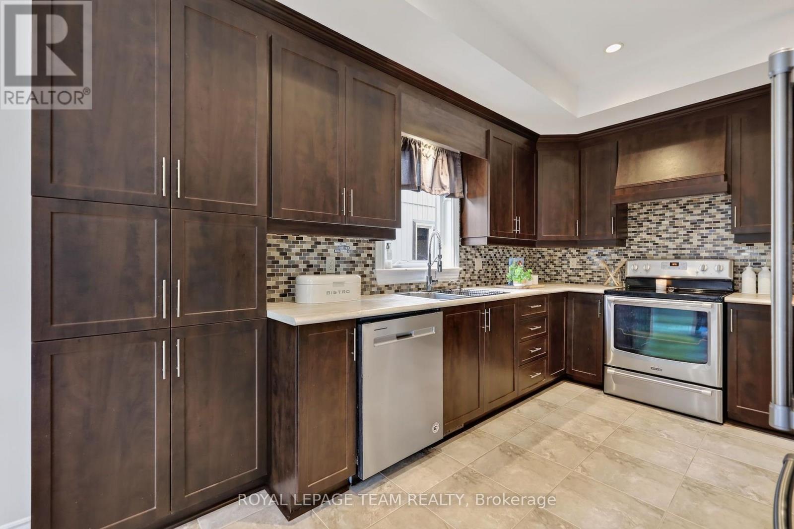1034 DOCTEUR CORBEIL BOULEVARD - 14