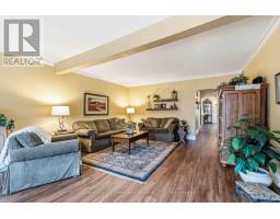 Kitchen - 25 Glenview Avenue, Welland, ON L3C4K2 Photo 7