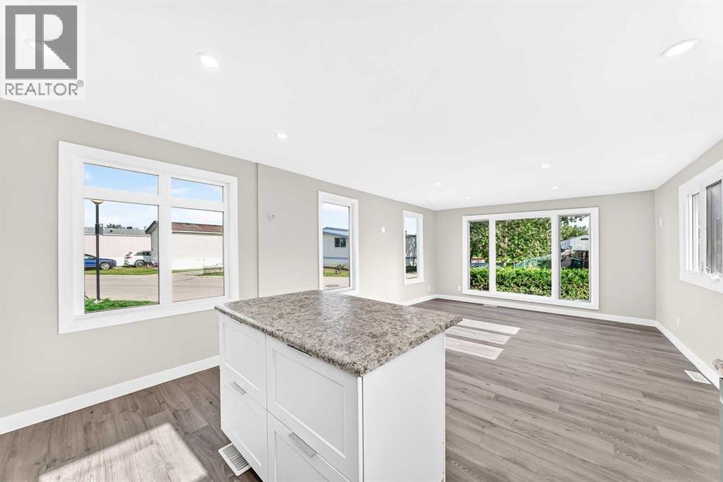 906, 1101 84 Street NE - 5