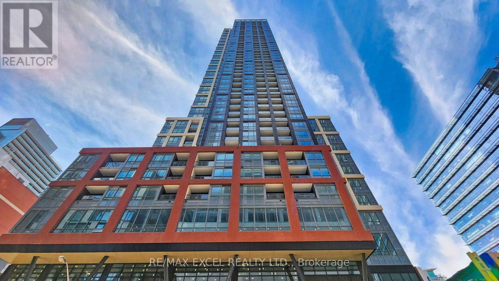 #1818 108 PETER STREET - 1