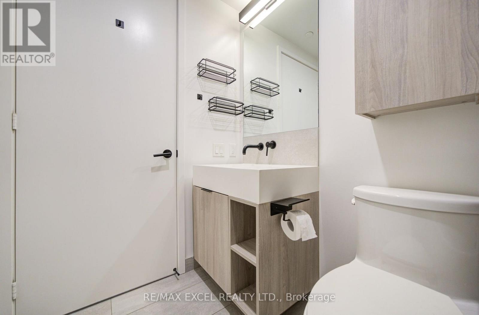 #1818 108 PETER STREET - 18