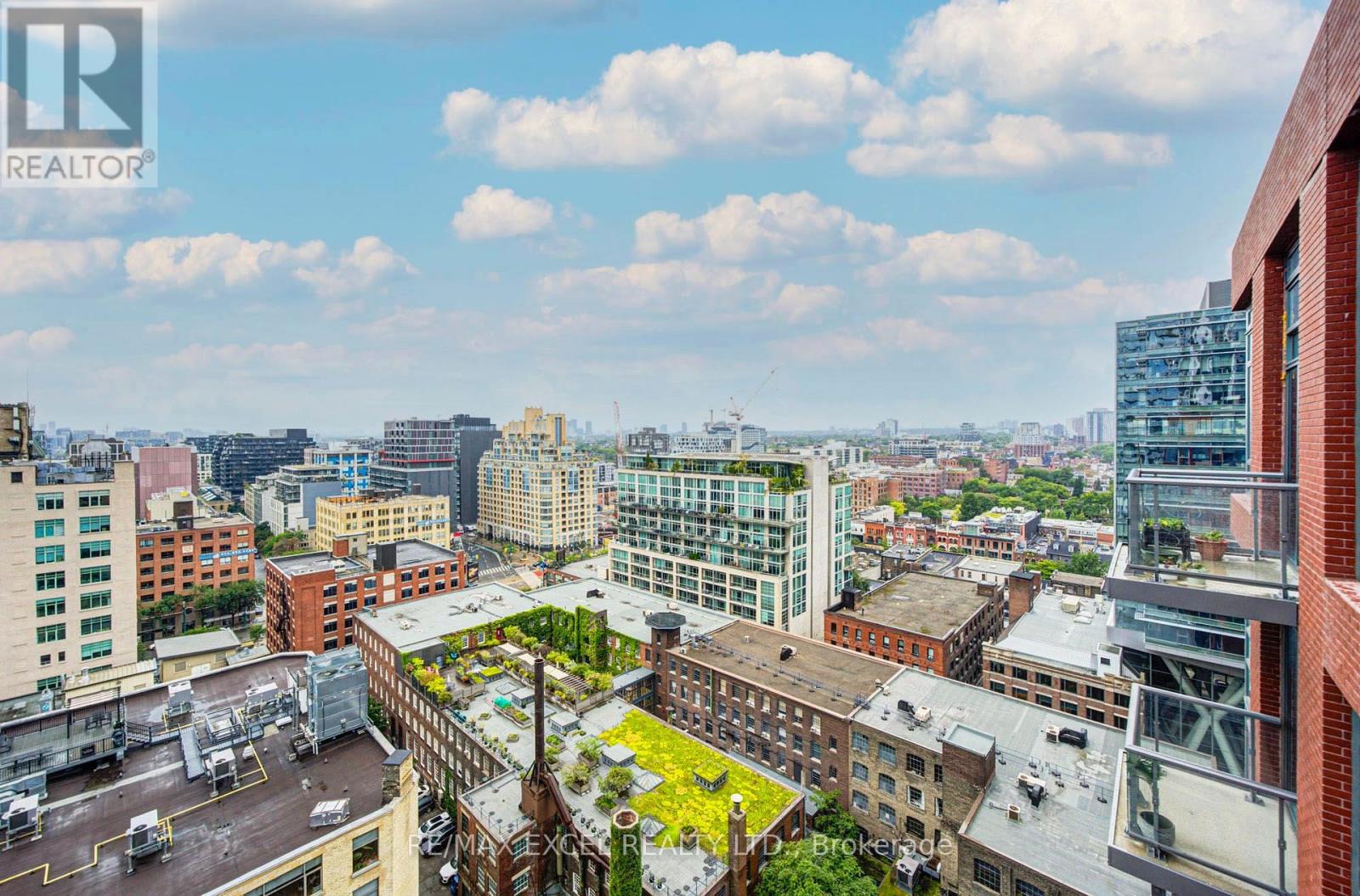 #1818 108 PETER STREET - 31