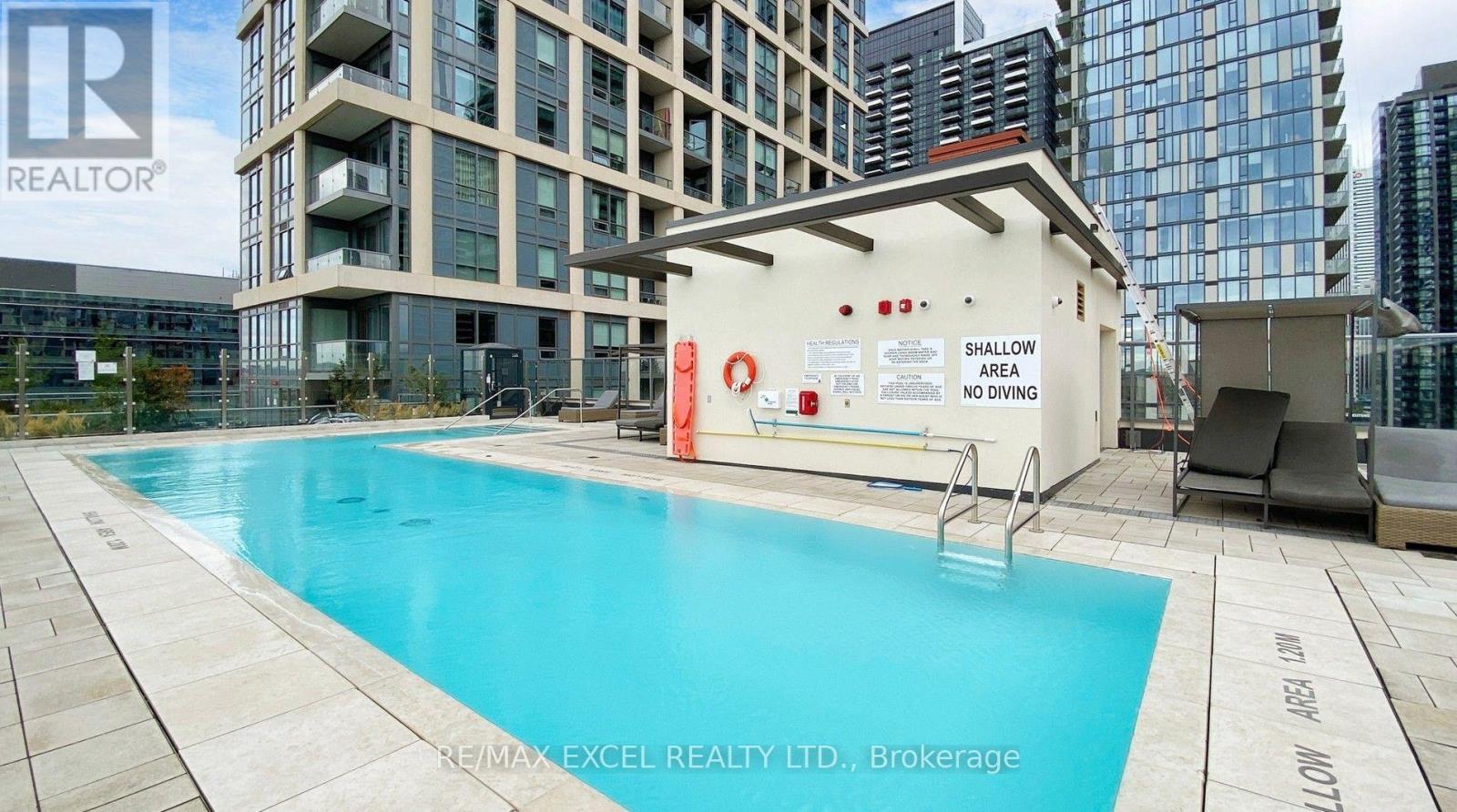 #1818 108 PETER STREET - 38