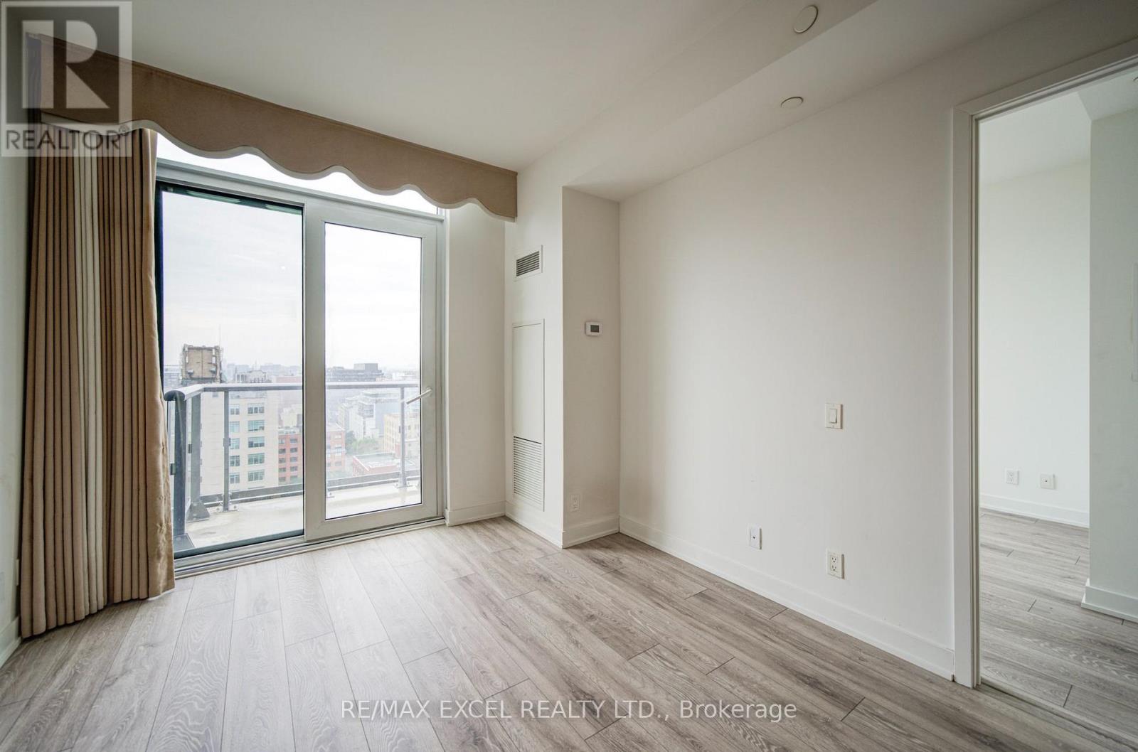 #1818 108 PETER STREET - 9