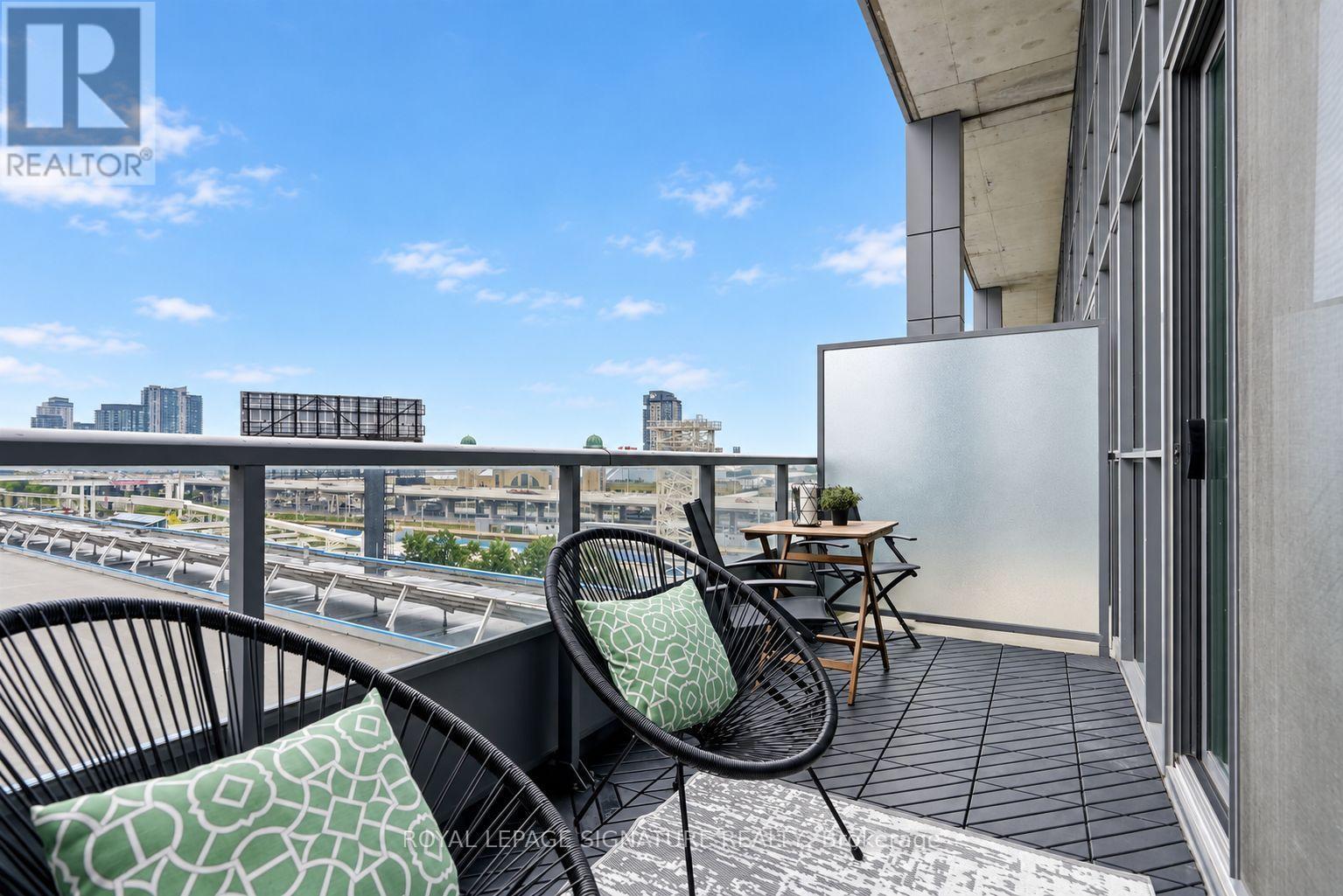 #532 5 HANNA AVENUE - Image 29