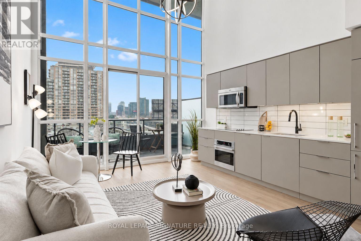 #532 5 HANNA AVENUE - 7