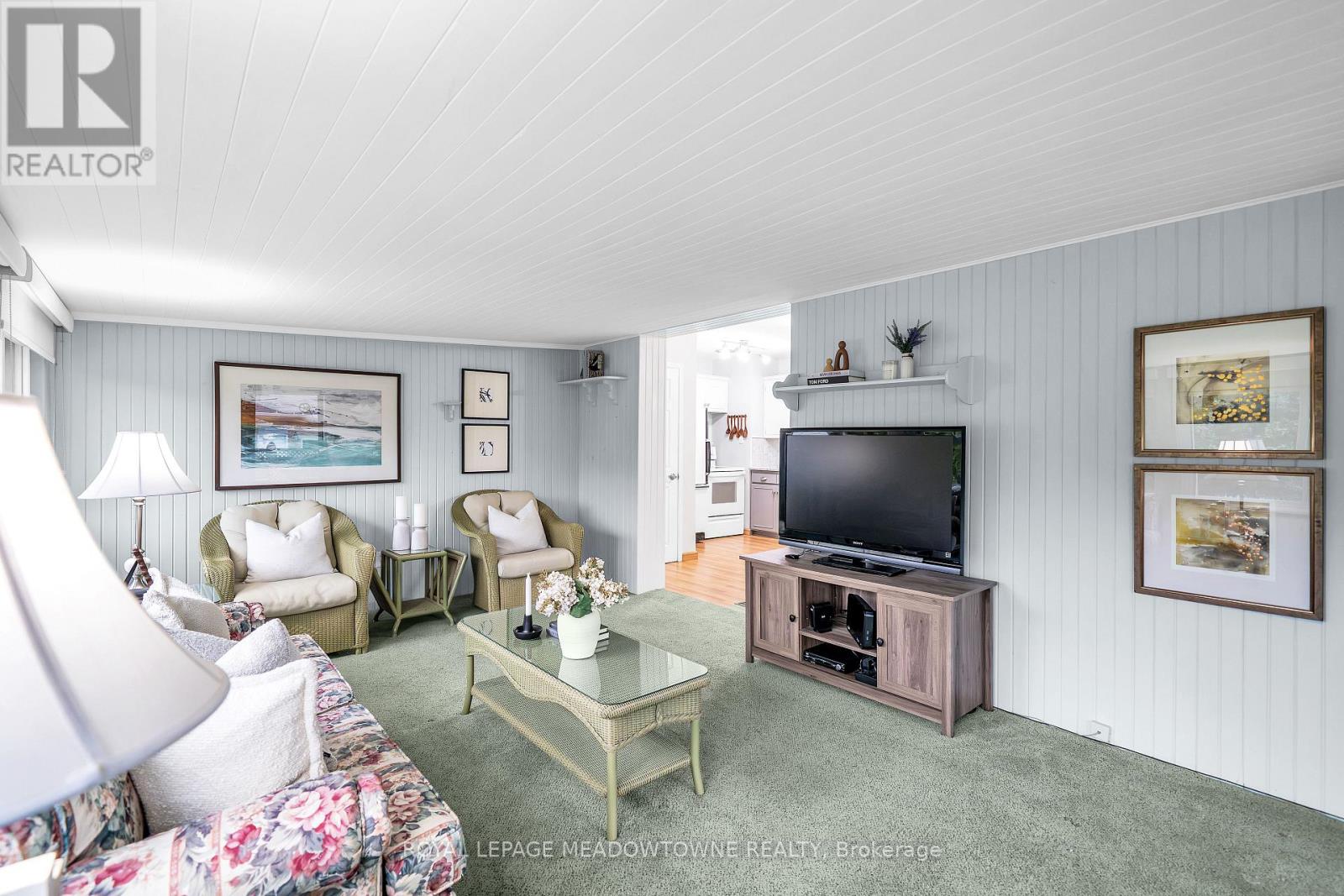 48 GARSIDE AVENUE - 18