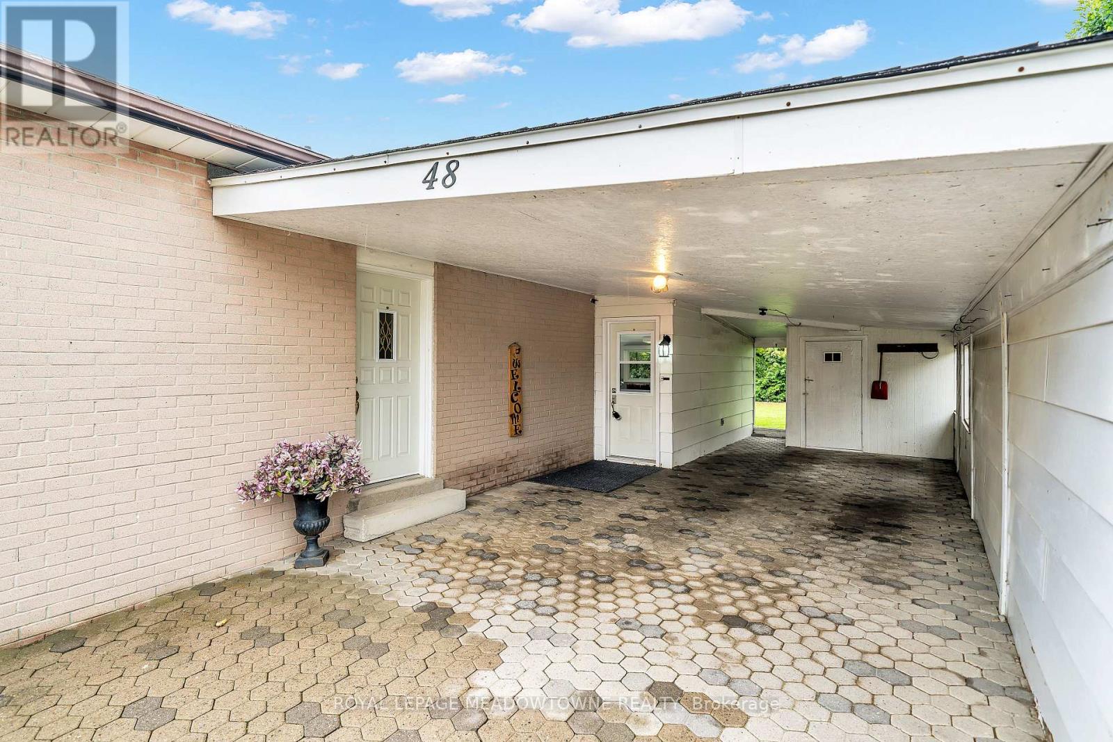 48 GARSIDE AVENUE - 4