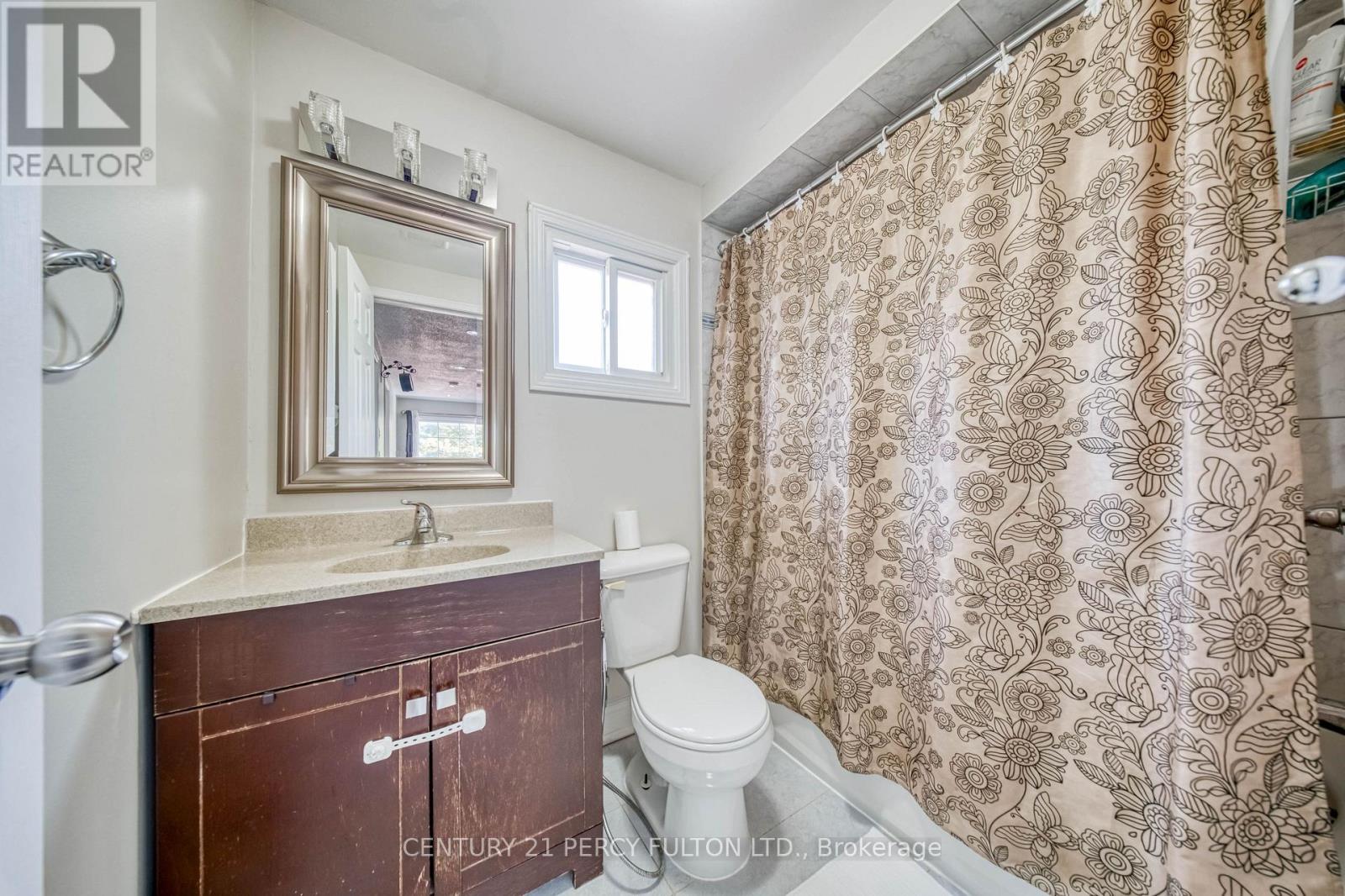 46 HEARNE CRESCENT - 23