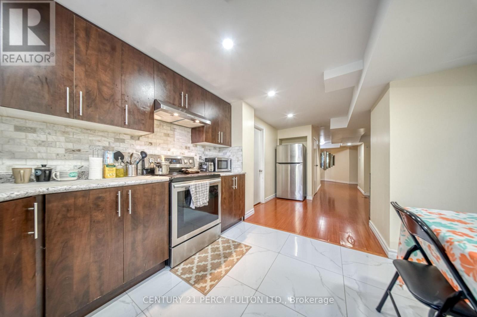 46 HEARNE CRESCENT - 26