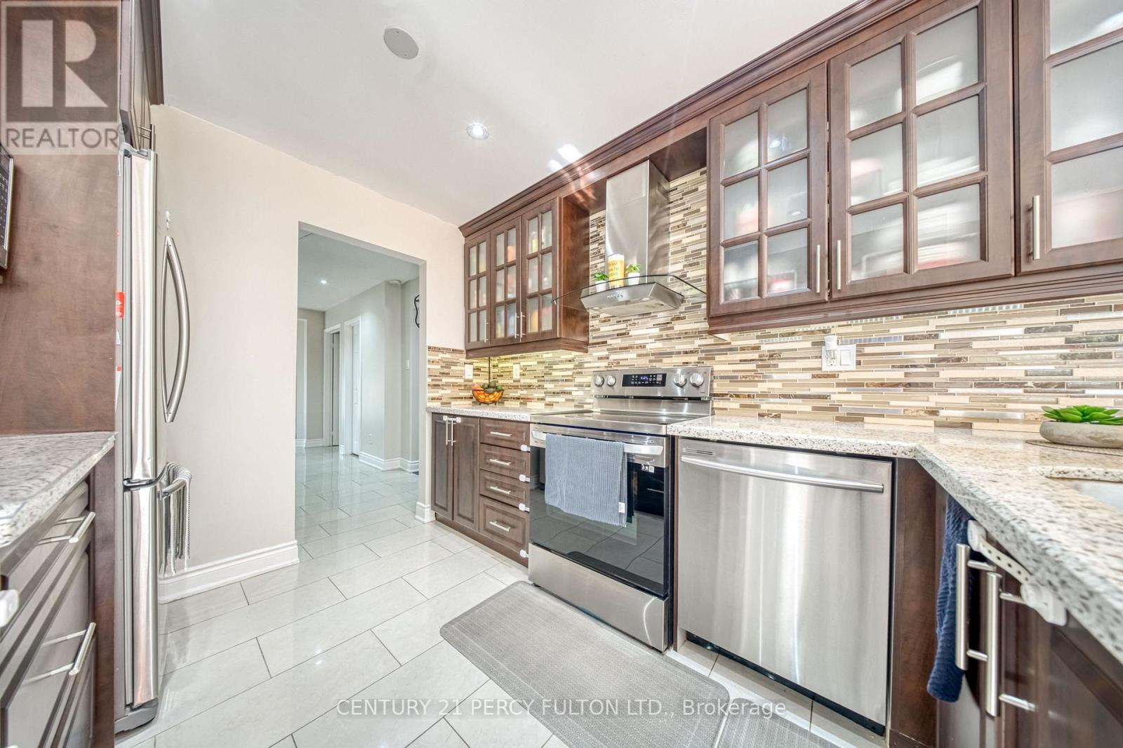 46 HEARNE CRESCENT - 9