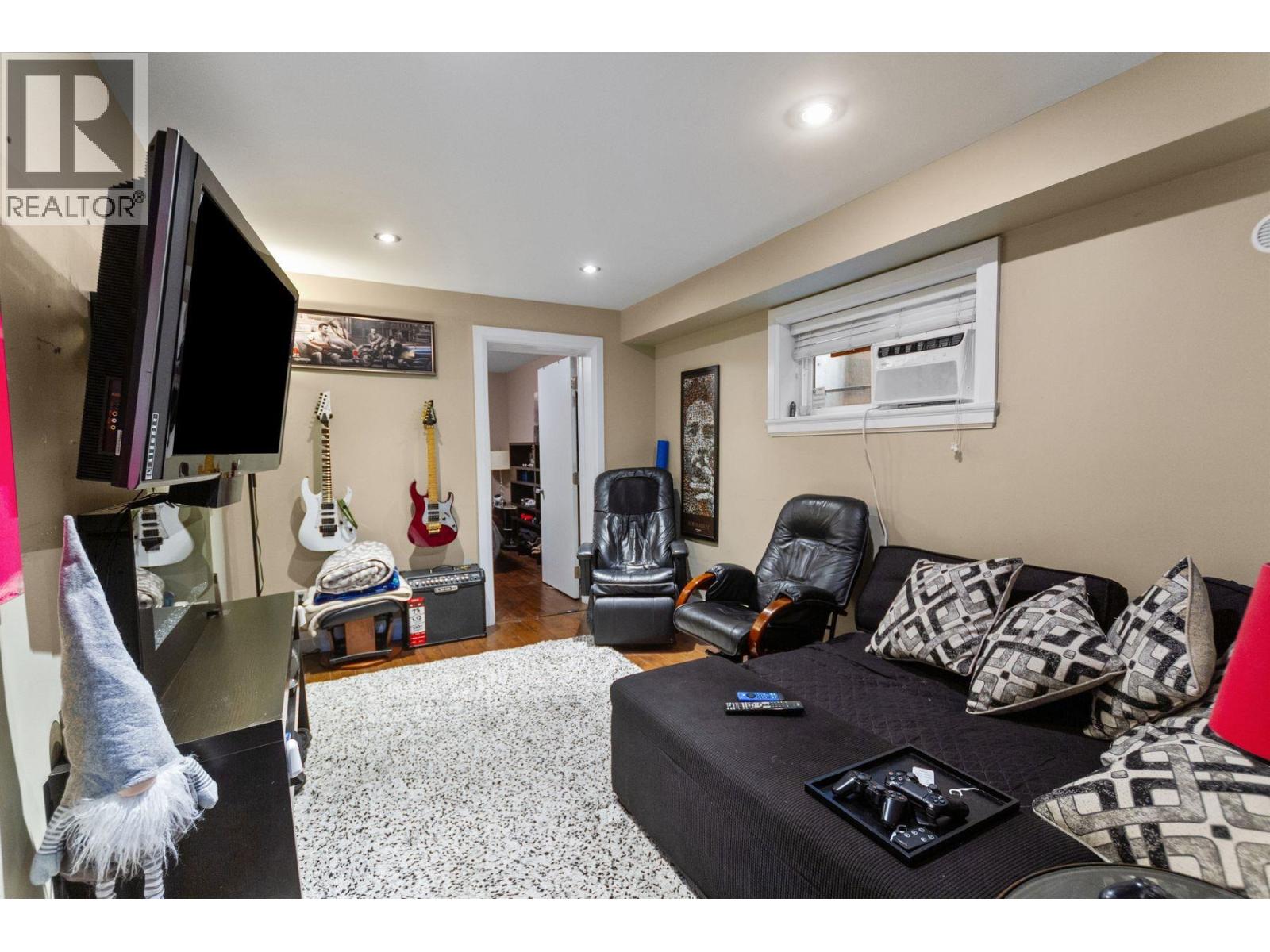Photo of 8330 12TH AVENUE 39