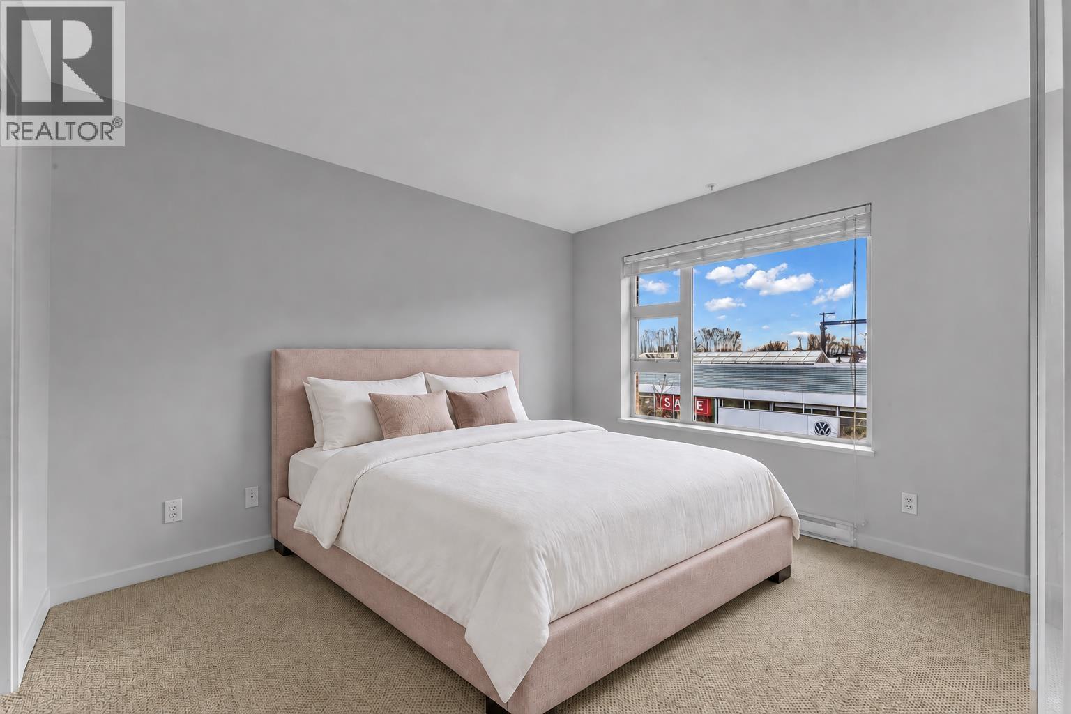 305 1677 LLOYD AVENUE, North Vancouver — photo 9