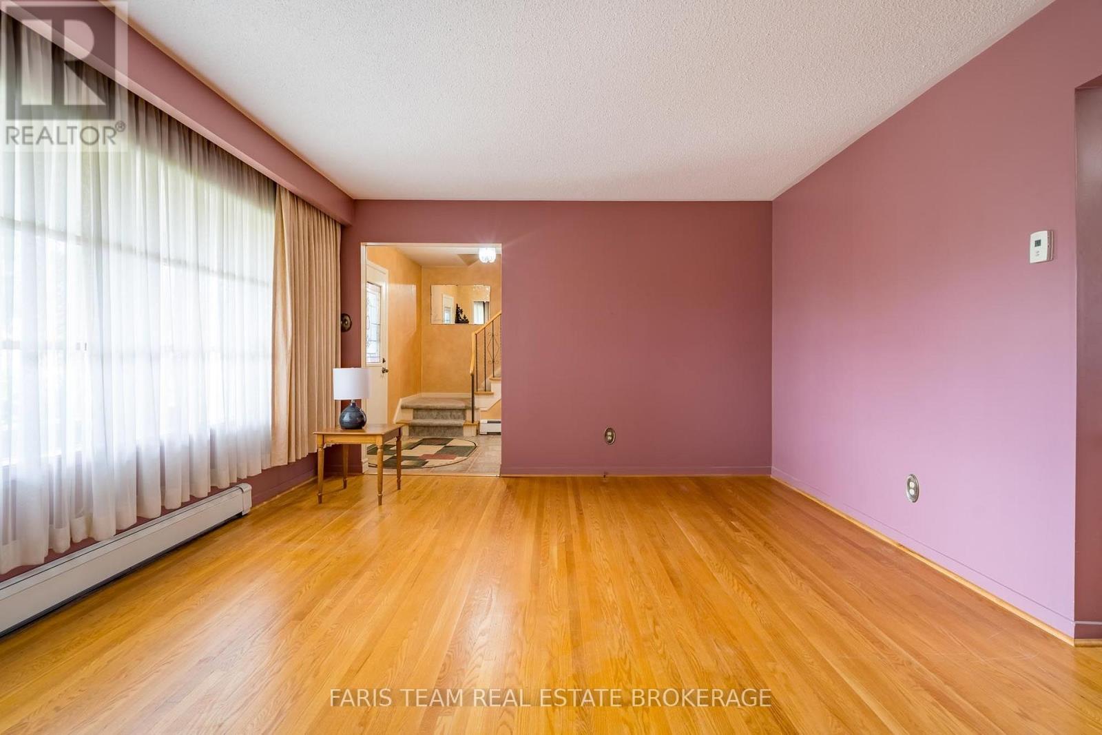 51 DAVIES CRESCENT - Image 16