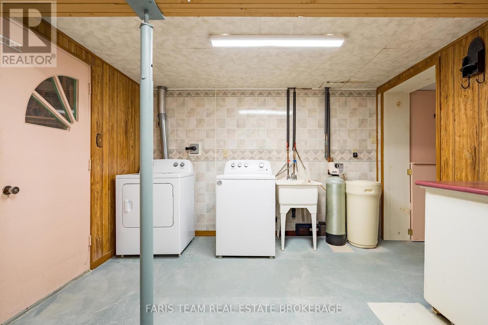 51 DAVIES CRESCENT - Image 35