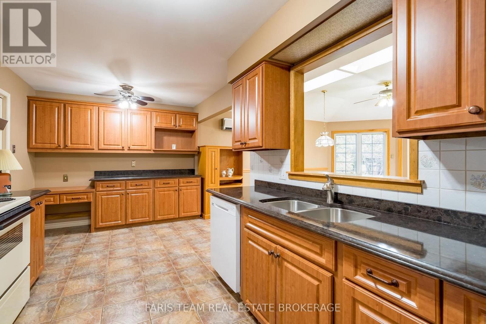 51 DAVIES CRESCENT, Barrie (Grove East) — photo 9