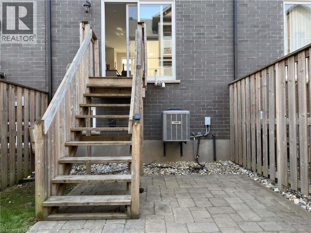 12 POPLAR Drive Unit# 47 — photo 2