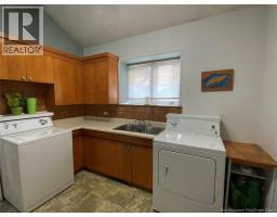 Mud room - 11 Leblond Street, Edmundston, NB E3V4K9 Photo 13