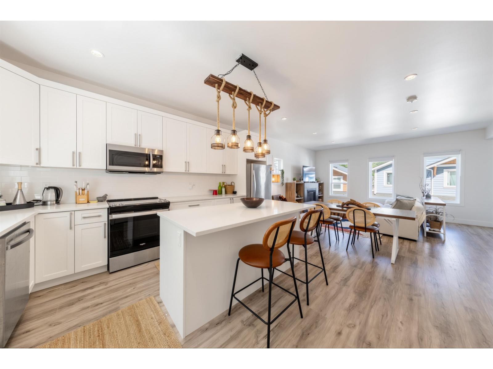 16 750 HOT SPRINGS ROAD, Harrison Hot Springs, Harrison Hot Springs — photo 5