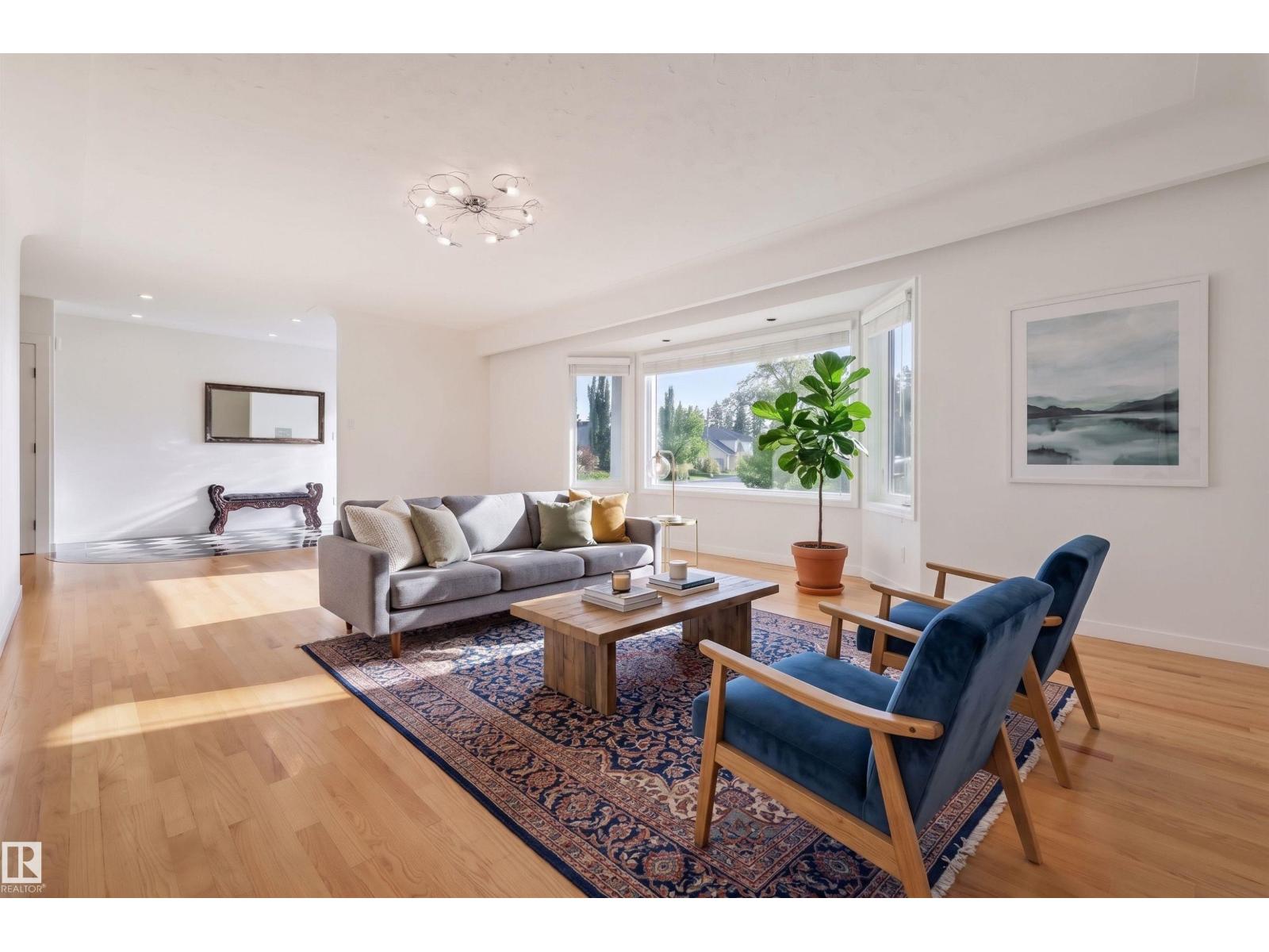 9728 141 ST NW - 11
